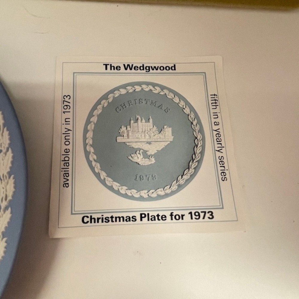 Wedgwood Jasperware 1973 Christmas Plate Tower of London Blue White‎ with Box - Picture 3 of 6